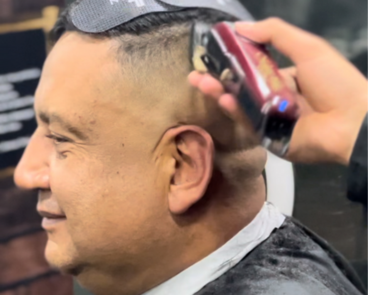 Corte de Cabello Caballero