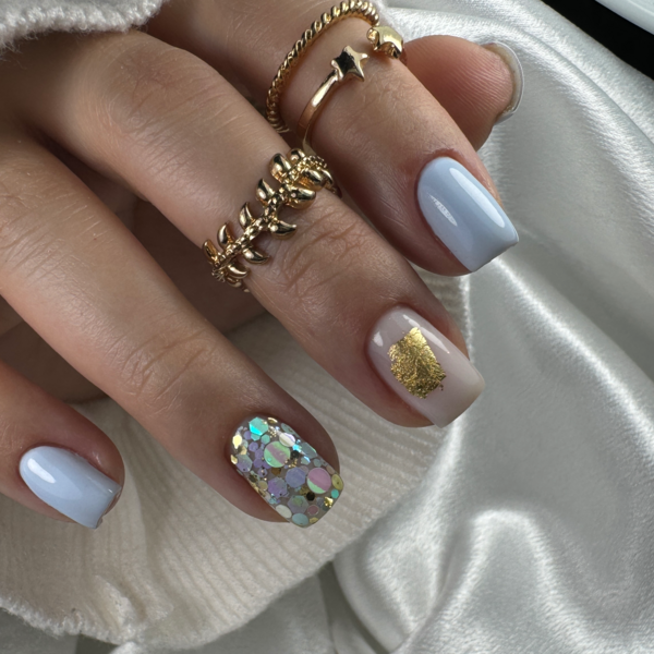 Mani. rusa + reforzamiento Polygel 