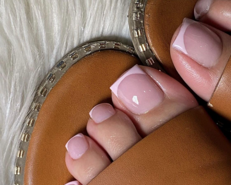 Pedicure con perfeccionamiento en Polygel