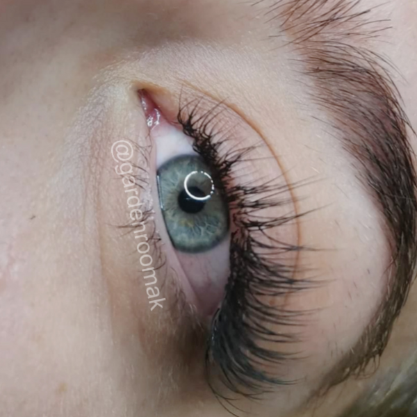 Pestañas Técnica Natural