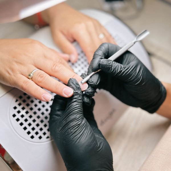 Manicuría (sin esmaltado)