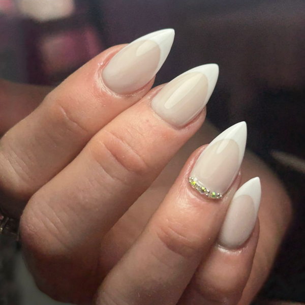 Service de uñas esculpidas en polygel largo 1 y 2 