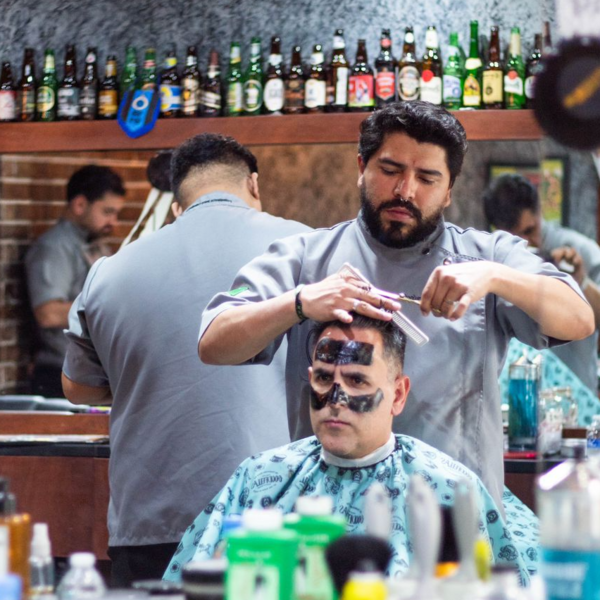 CORTE + BLACK MASK / HAIR CUT + BLACK MASK