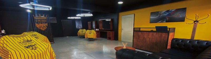 Kingdom Barber Lujan interior