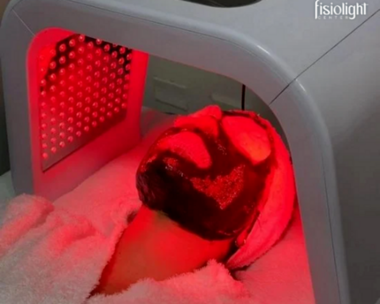 HIDRATACIÓN HIDROPLÁSTICA CON FOTOTERAPIA