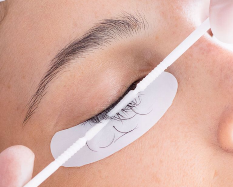 Desmontura pestañas