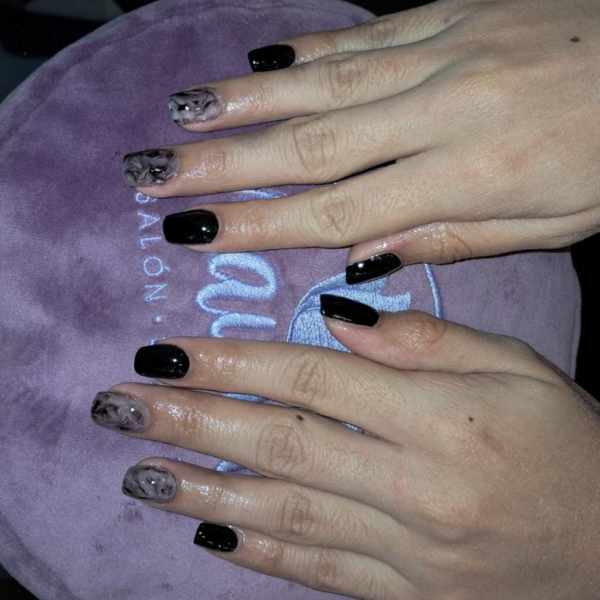 Uñas diseño 2 tonos