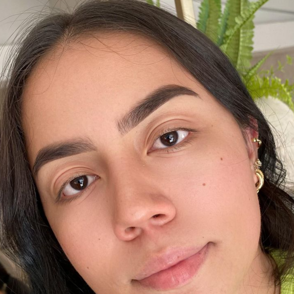 Sombreado de cejas (semipermanente)