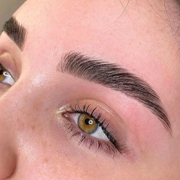Laminado, diseño, depilación y sombreado de cejas
