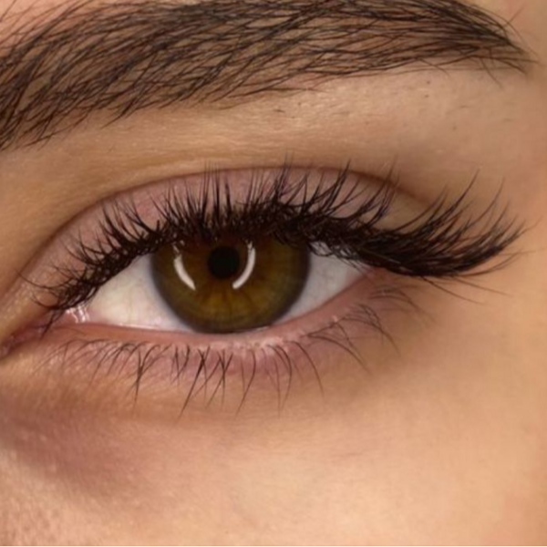 Extensiones de pestañas (pelo a pelo) efecto ojo de gato