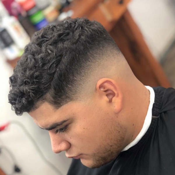 CORTE FADE CON NAVAJA Y PRODUCTOS