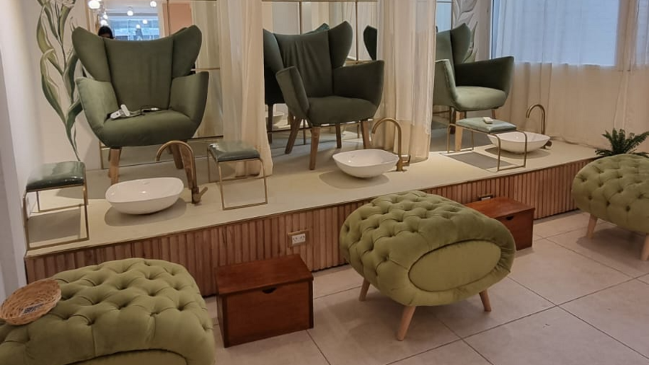 Ayres Beauty Bar interior