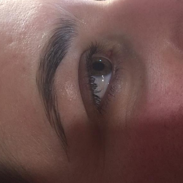 Laminado de cejas 