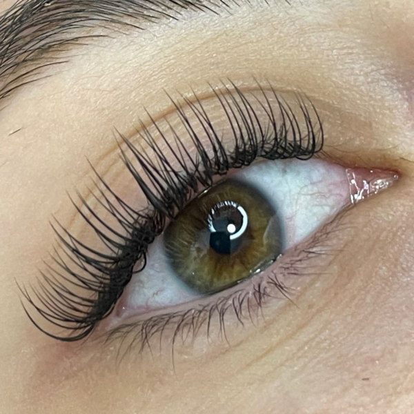 Extensiones de pestañas pelo a pelo