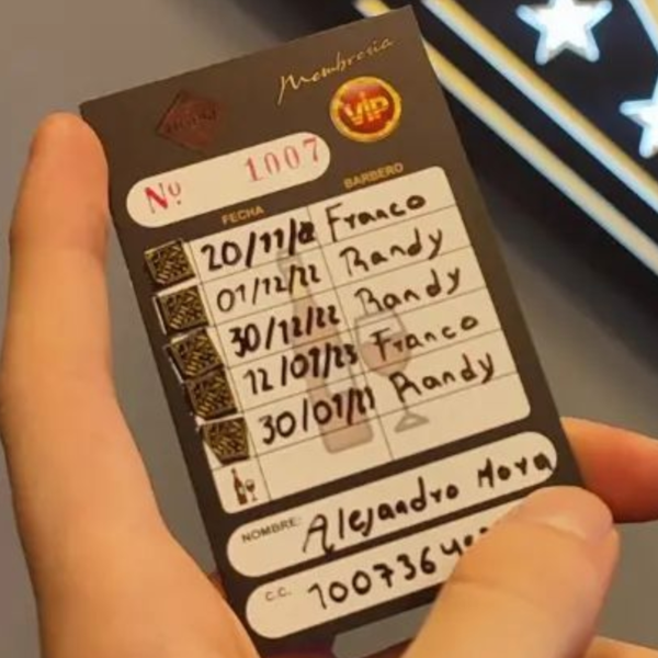 CORTE GRATIS (Stickers Completos Tarjeta VIP) 