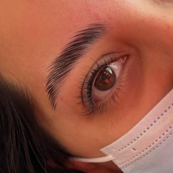 Laminado de cejas 