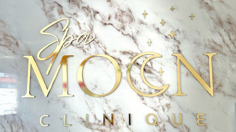 Moon Clinique Spa banner