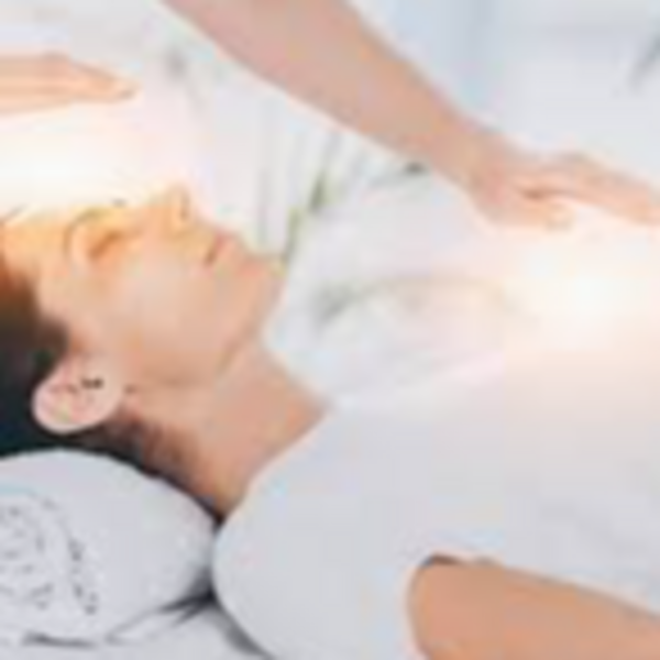 MASAJE HOLISTICO (Masaje Relajante + Reiki)