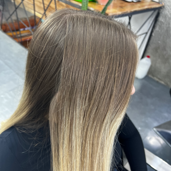 BALAYAGE • BABYLIGHTS