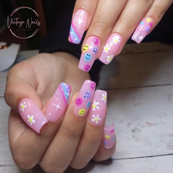 Uñas Acrílicas con tips