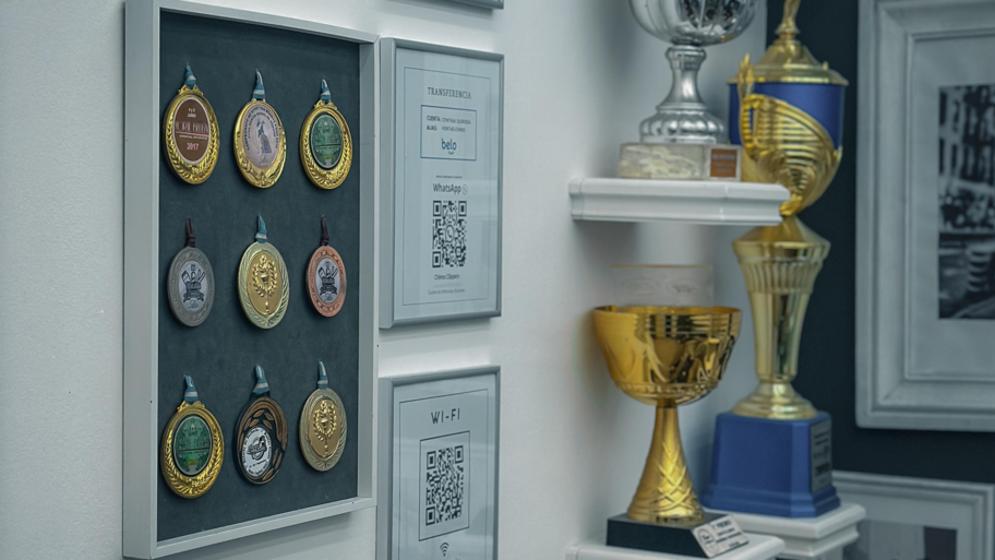 Chinos barberia interior