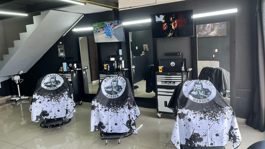 Monasterio Barber interior