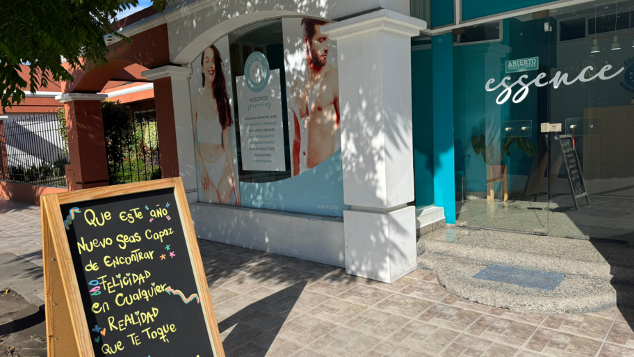 Essence Nutricion & Estetica interior