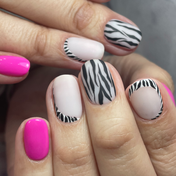 Esmaltado Permanente con diseño Elaborado