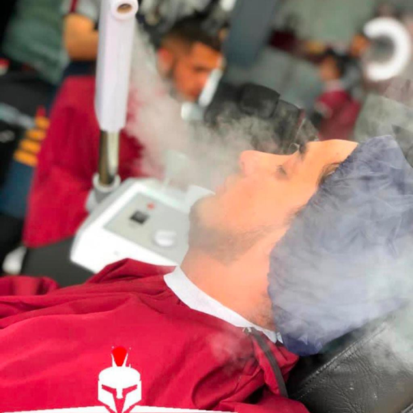 CORTE CON BARBA A VAPOR 