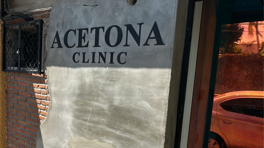 ACETONA CLINIC   interior