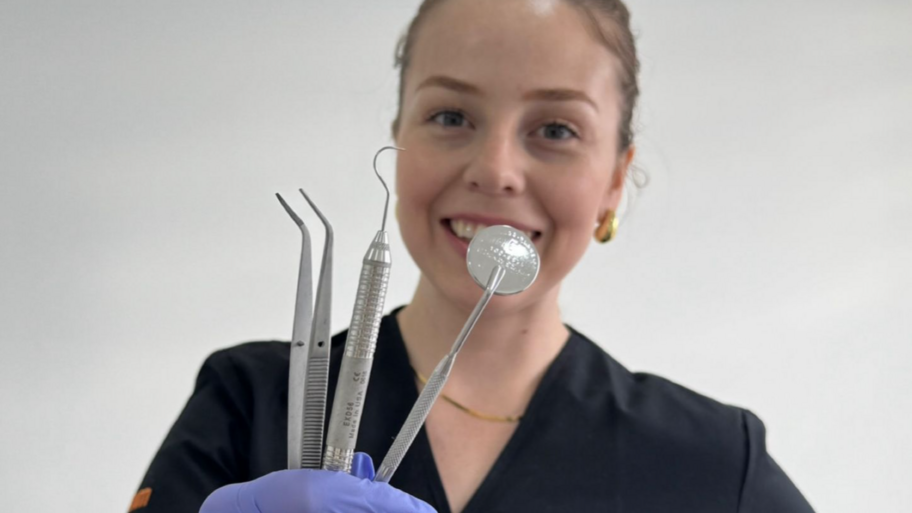 Odontologa Camila Dlouhy banner