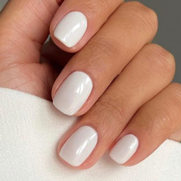 Esmaltado Tradicional en Manos