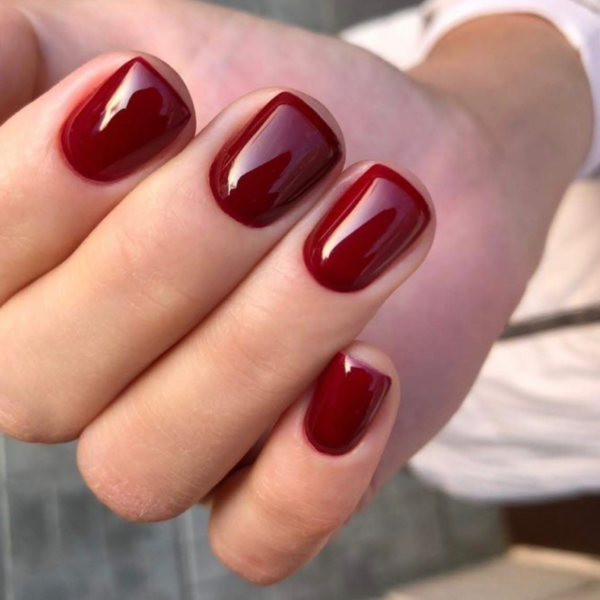 Esmaltado Tradicional en Manos