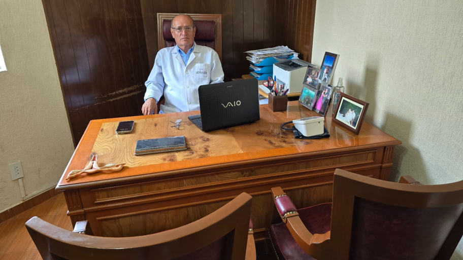 Dr. Guillermo Lara Blanco banner