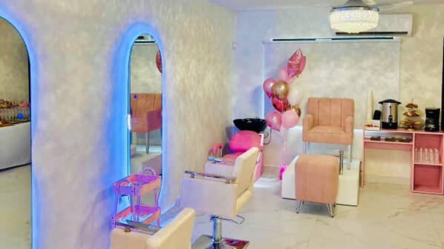 COLIBRI BEAUTY ROOM interior