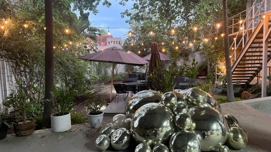 lambarenatherapy and massage banner