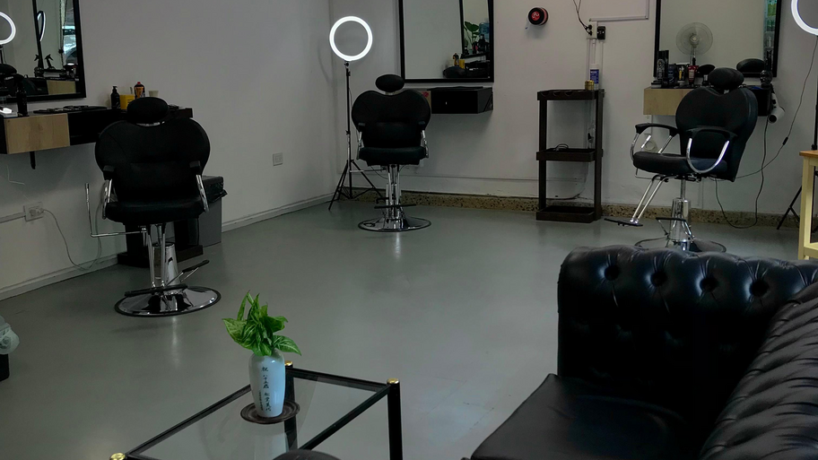 KATANAS BARBER STUDIO  interior