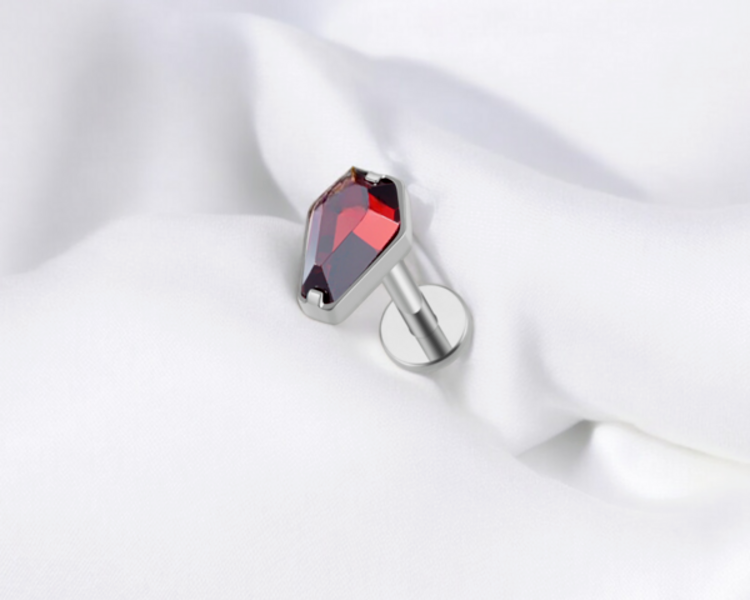 Labret ataud cristal rojo (cod 180)