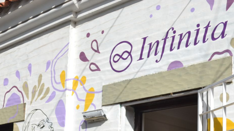 INFINITA interior