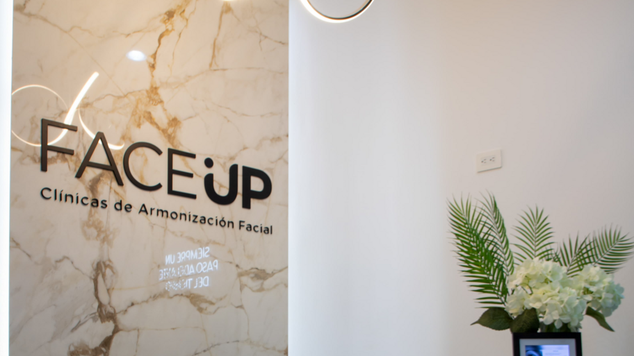 FACEUP MALECON AMERICAS interior
