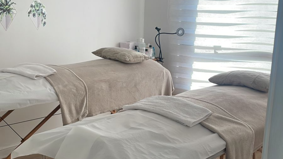 VIVA WELLNESS BOUTIQUE interior