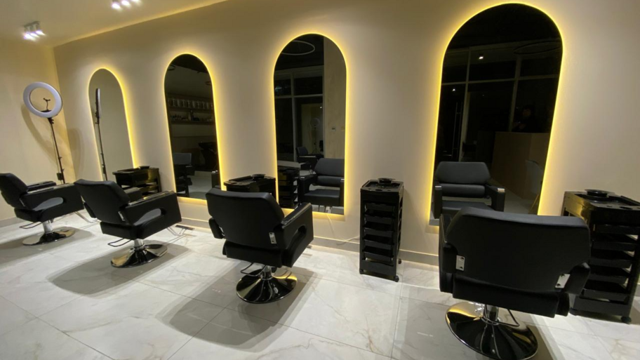 Victoria Del Real - Hair Studio  banner
