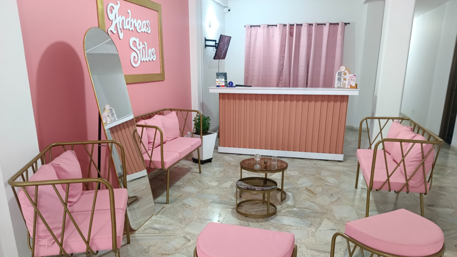 Andreas Stilos sur  interior