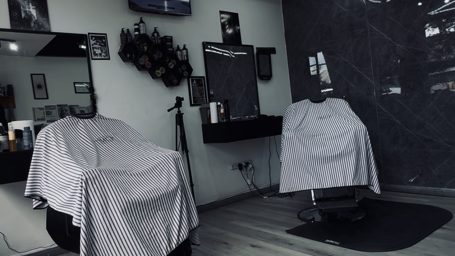 Clase A Barber studio ♠ banner