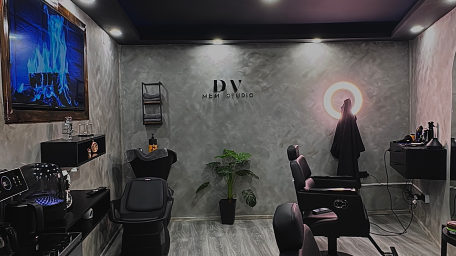 D V   M E N   S T U D I O banner