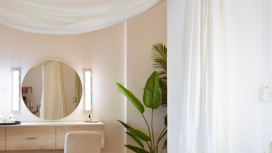 Maca Parada Makeup banner