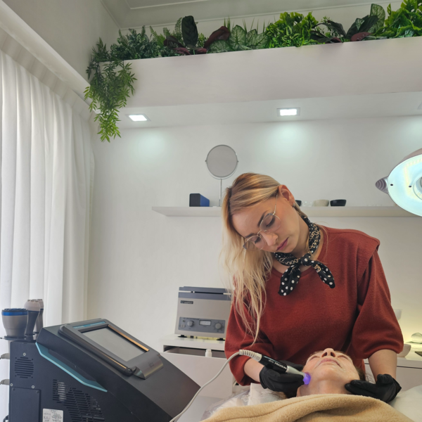 Radiofrecuencia Fraccionada Facial + Cuello + Escote (Fraxis)