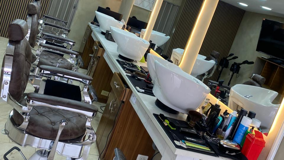 Mónaco Barbería banner