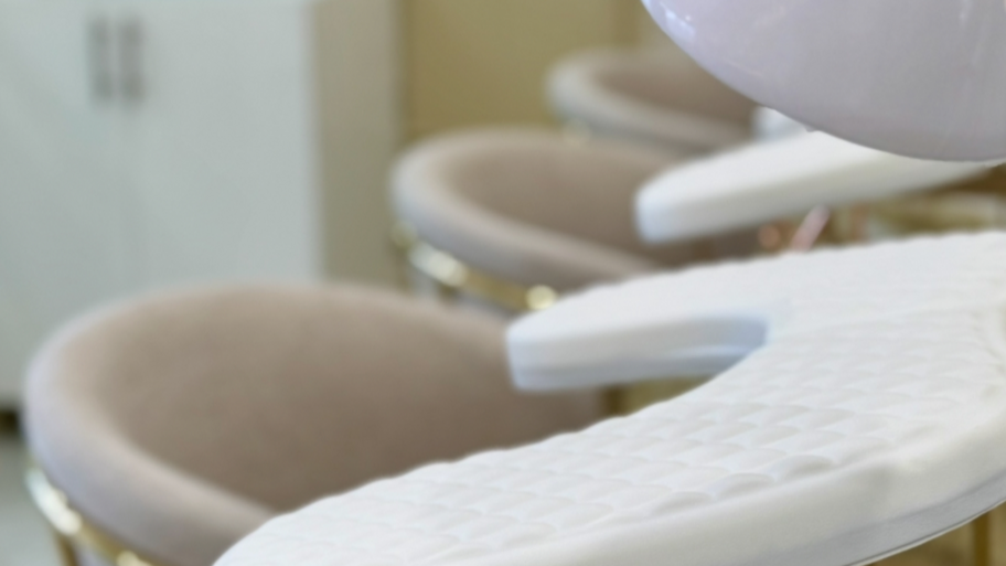 Lusso Nail Bar banner