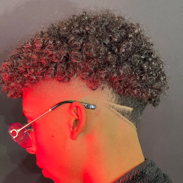 Corte degradado + Cejas 